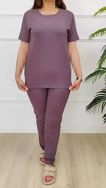 تیشرت و شلوار پنبه سوپر زنانه دو رنگ طوسی و سرمه ای .سایز ایکس و دو و سه