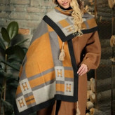 شال موهر زنانه ایرانی منگوله دار