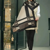 شال موهر زنانه ایرانی منگوله دار