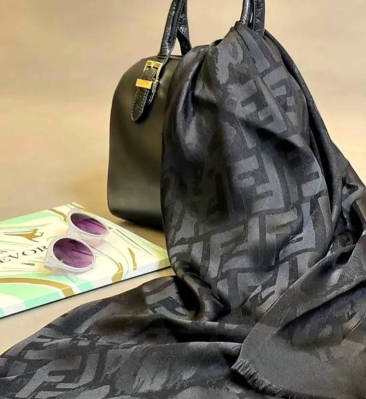 روسری دخترانه نخ ابریشم ریشه سوزنی عرض ۱۲۰