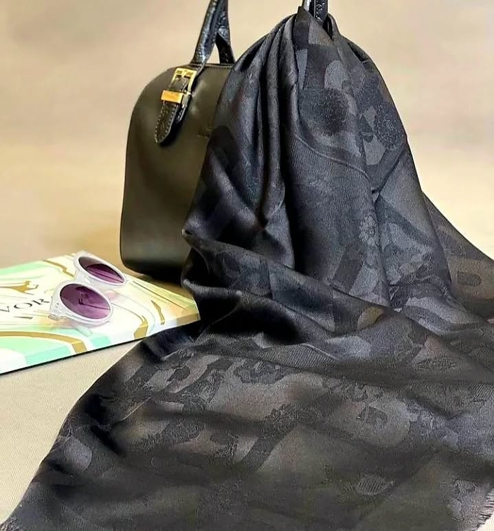 روسری دخترانه نخ ابریشم ریشه سوزنی عرض ۱۲۰