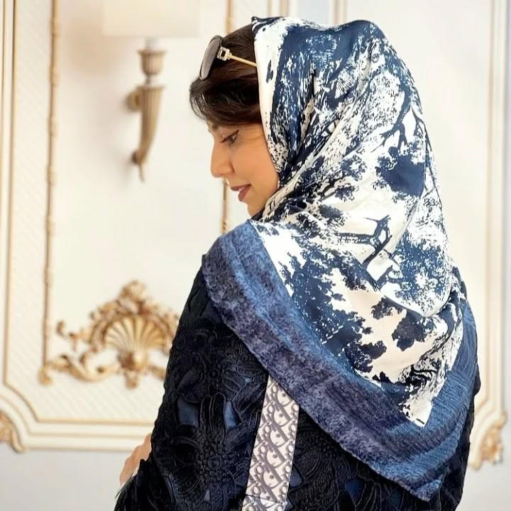 روسری زنانه نخ وارداتی درجه یک دور دست دوز عرض ۱۲۰