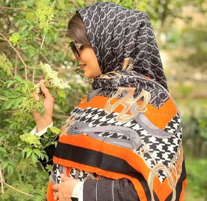 روسری دخترانه نخ وارداتی  دور دست دوز عرض ۱۴۰
