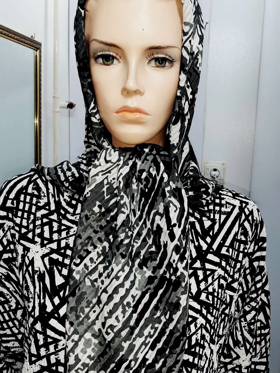 مطابق تصویر