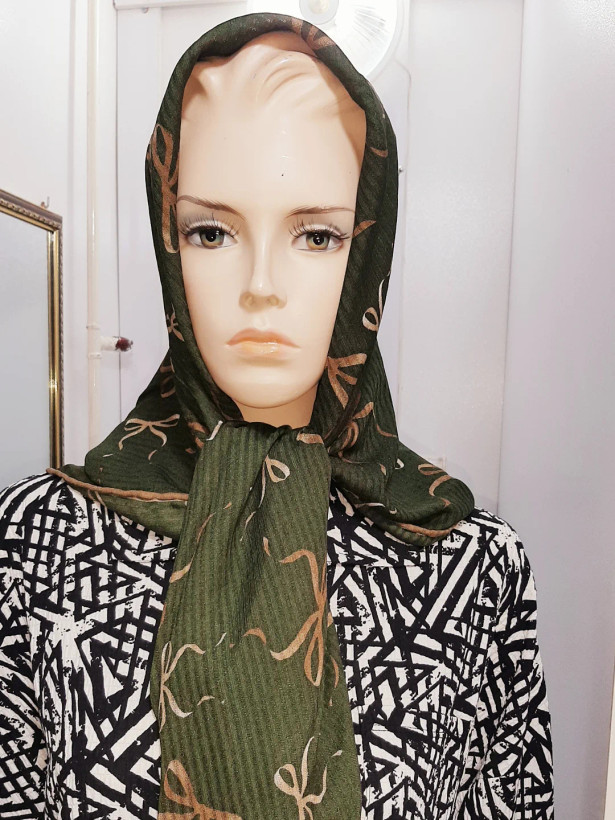 روسری دخترانه نخ دور دست دوز طرح پاپیون عرض ۱۲۰