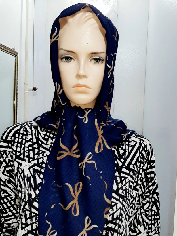 روسری دخترانه نخ دور دست دوز طرح پاپیون عرض ۱۲۰