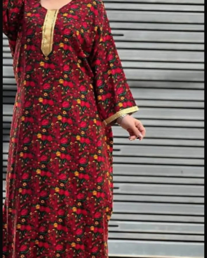 پیراهن ساحلی زنانه خرج کار یراق دوزی فری سایزتا ۴۸ آبرفت نداره