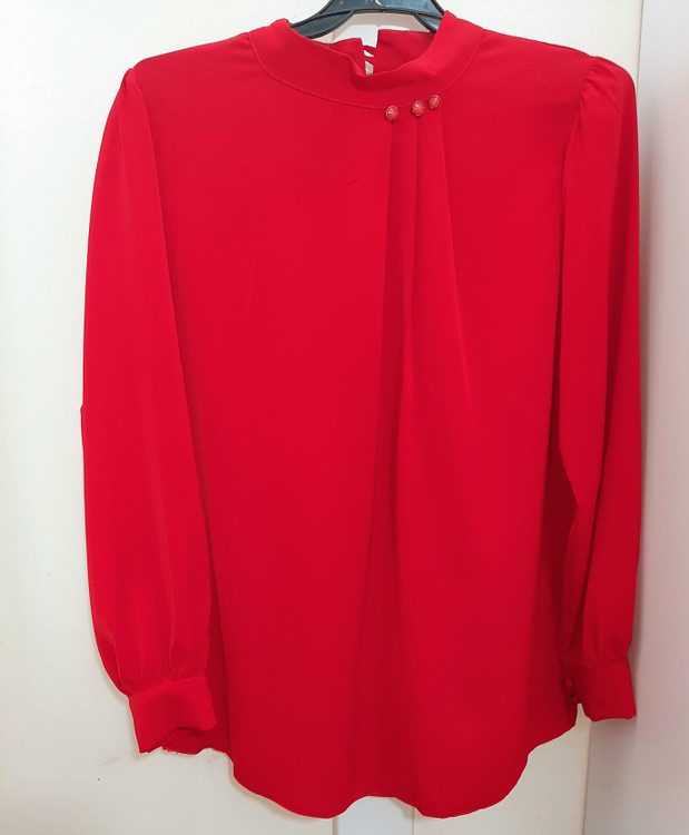 یدونه این رنگ فقط سایز ۲ مناسب سایز ۴۲تا ۴۴